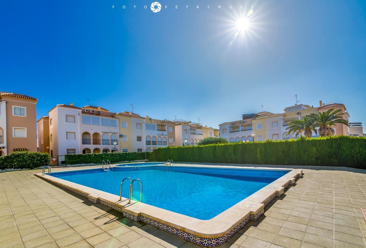 108 Apartament Fabulus Torrevieja Kültér fotó