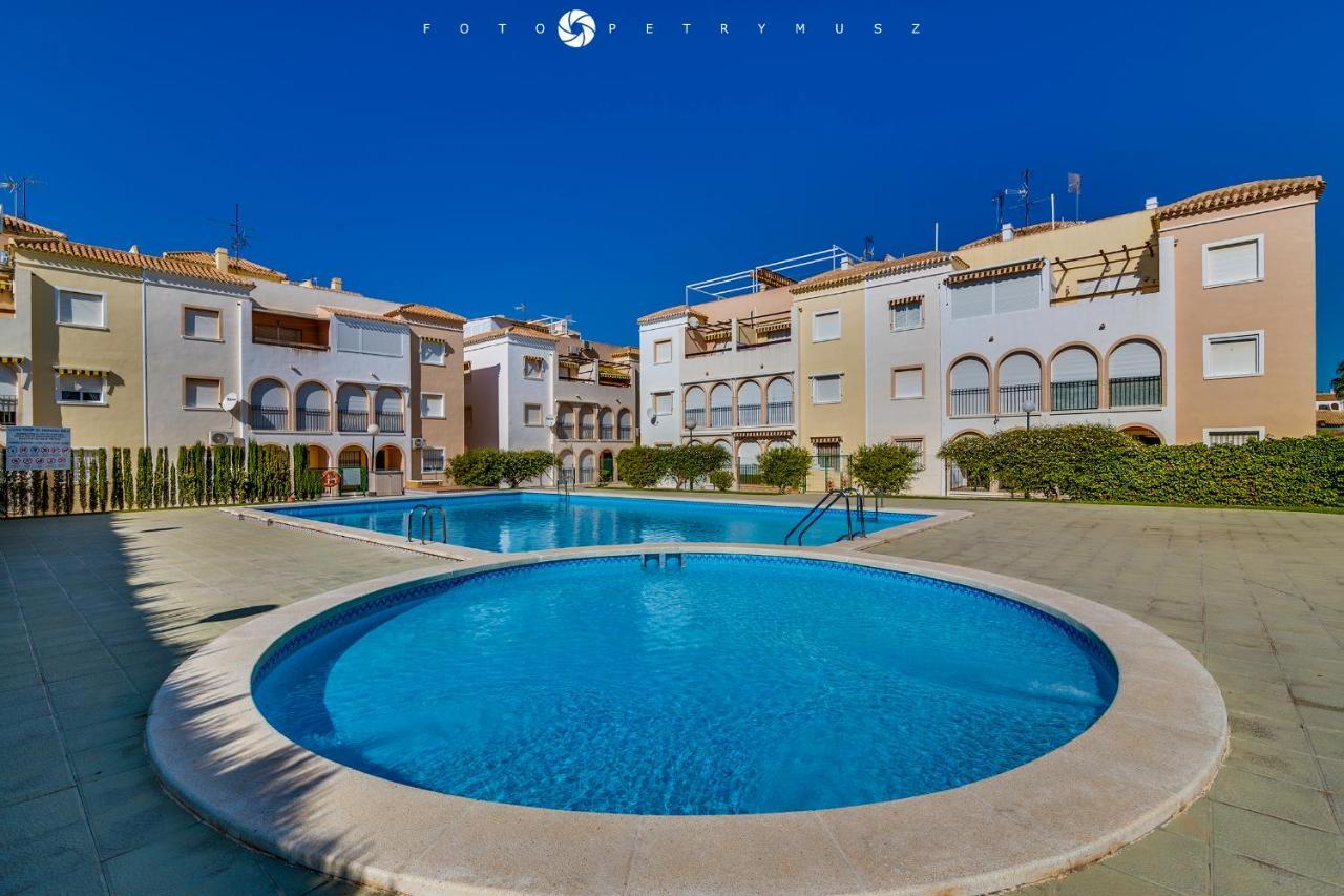 108 Apartament Fabulus Torrevieja Kültér fotó